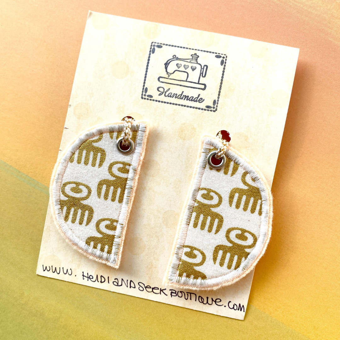 Vintage Comb Earrings in Gold