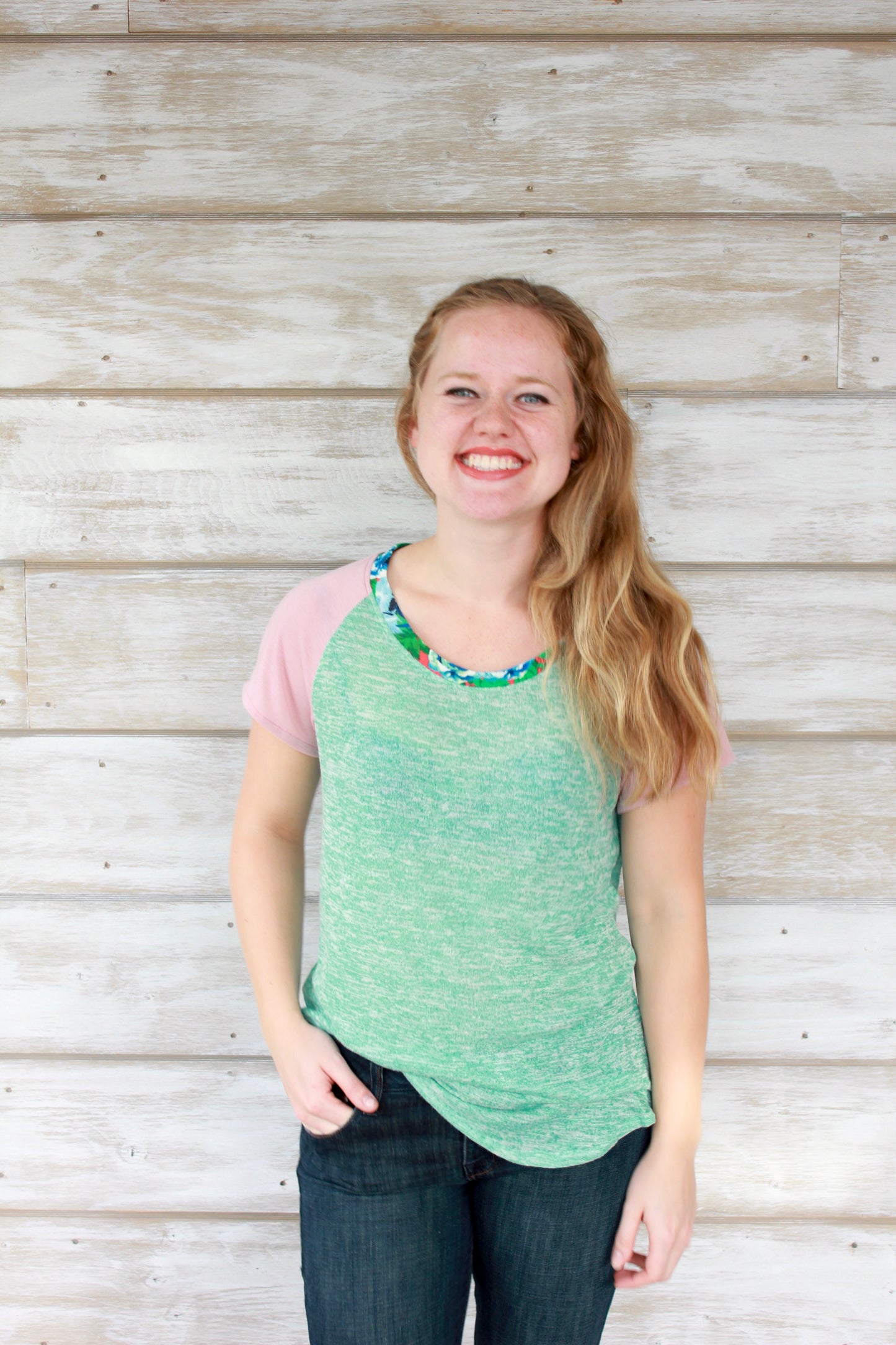 SMALL - Blush Sleeve Tshirt