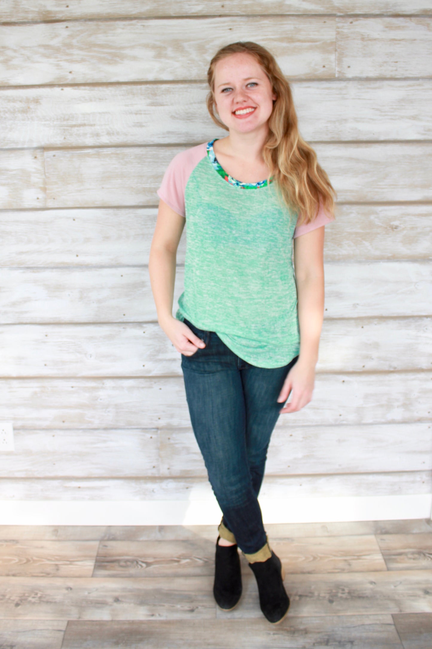 SMALL - Blush Sleeve Tshirt