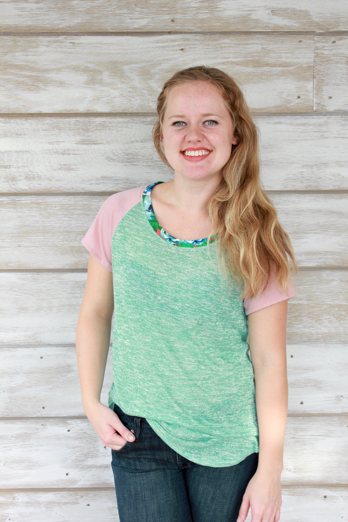 SMALL - Blush Sleeve Tshirt